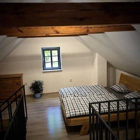 Mezonetovy Apartman S Terasou Na Samote V Lese Vlkava Extérieur photo