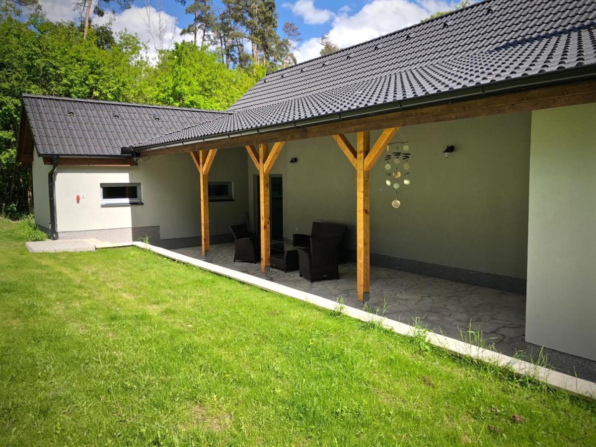 Mezonetovy Apartman S Terasou Na Samote V Lese Vlkava Extérieur photo