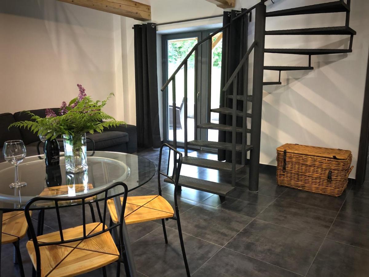 Mezonetovy Apartman S Terasou Na Samote V Lese Vlkava Extérieur photo