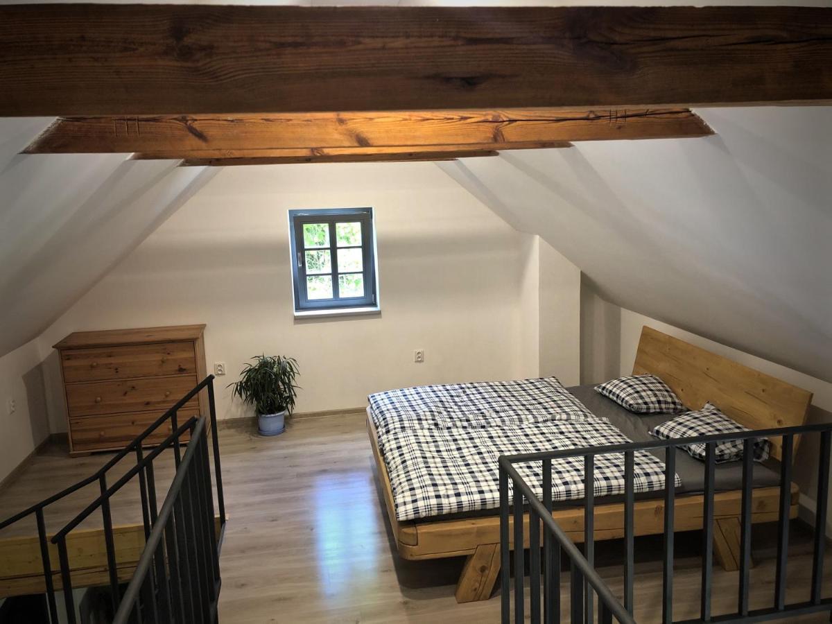 Mezonetovy Apartman S Terasou Na Samote V Lese Vlkava Extérieur photo