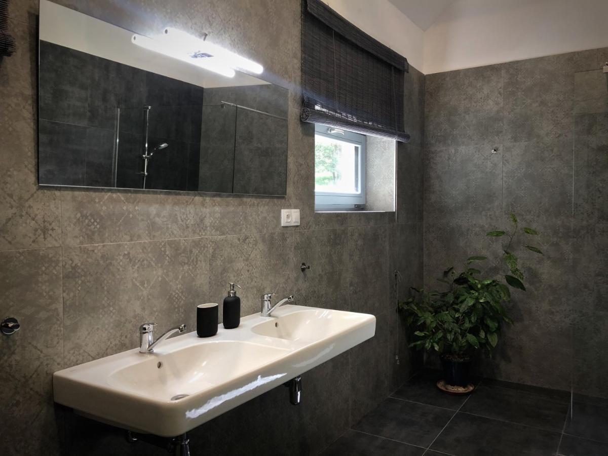Mezonetovy Apartman S Terasou Na Samote V Lese Vlkava Extérieur photo
